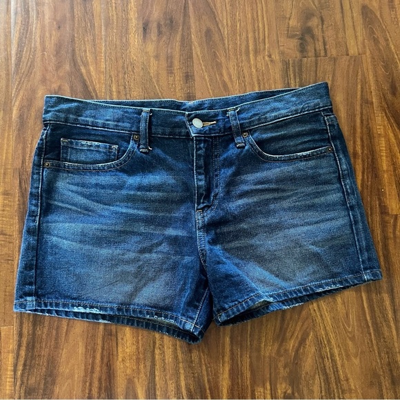 Uniqlo Denim Jean Shorts size 26 Dark Wash - Picture 1 of 5